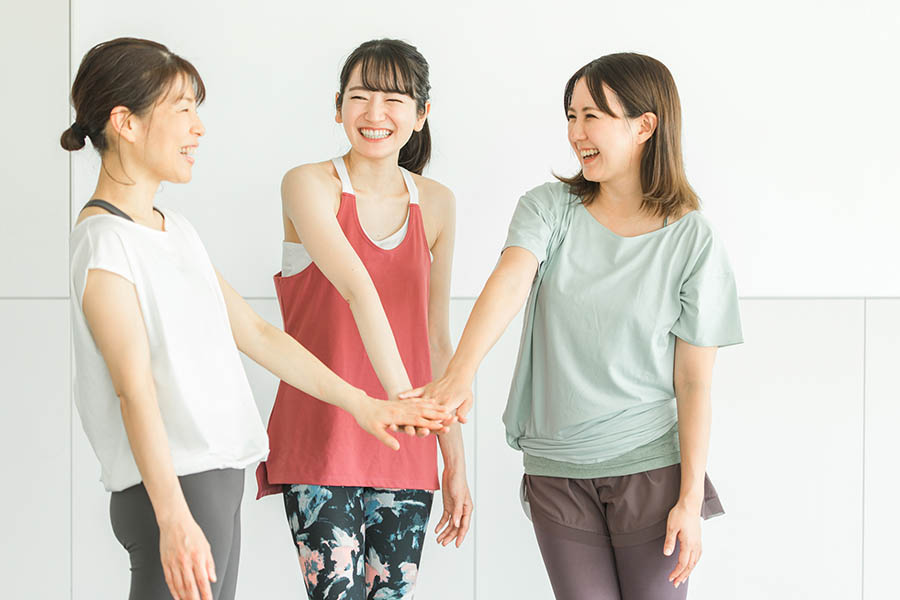 ピラティスのグループレッスンの内容は？ 向いている人・向いていない人の特徴